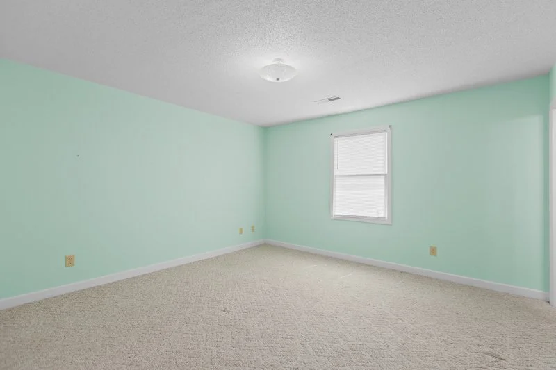 184 Cale Bradley Court-21.jpg