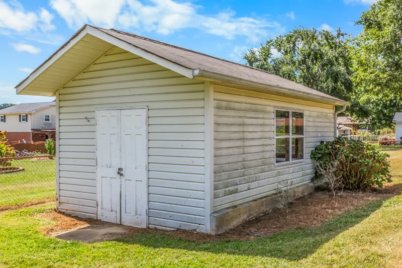 184 Cale Bradley Court-32.jpg