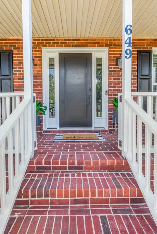 649 Nottinghill Drive-6.jpg