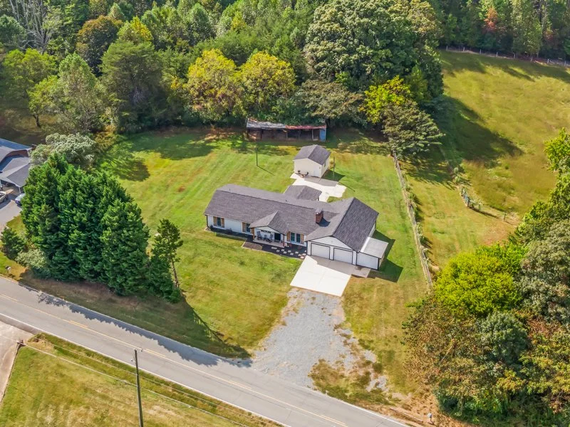 7440 Baux Mountain Road-1.jpg