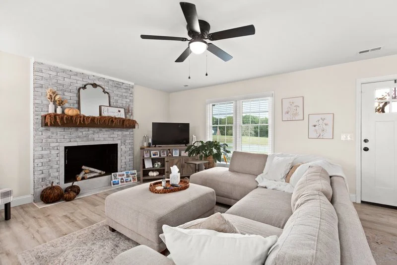 7440 Baux Mountain Road-9.jpg