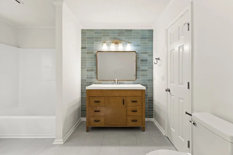 389 Christine Court-22.jpg