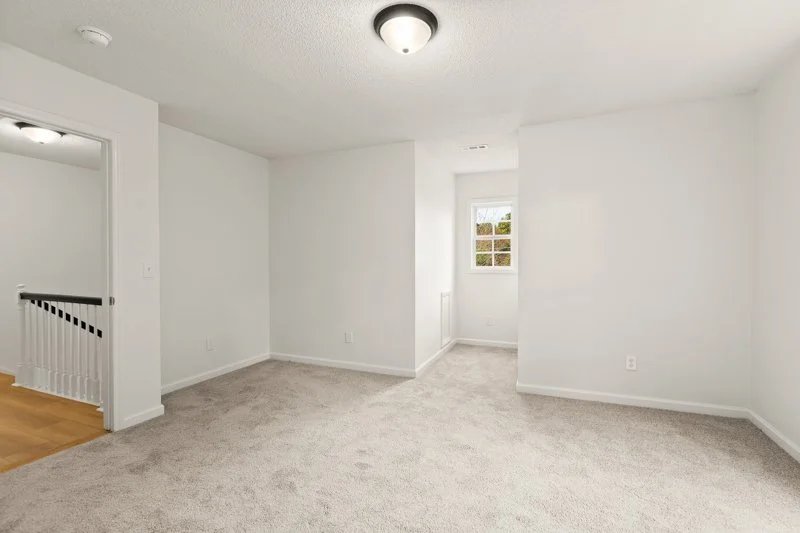 389 Christine Court-26.jpg