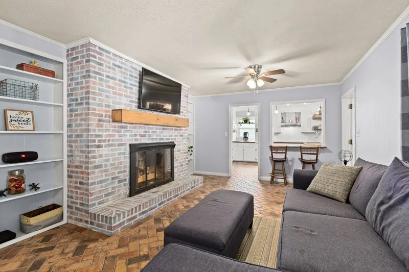 4121 Briarcliffe Road-7.jpg