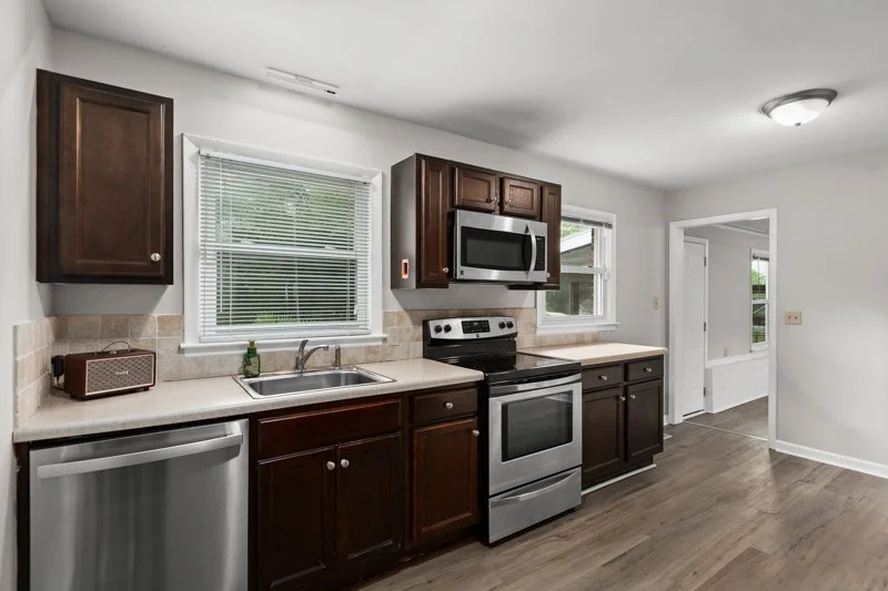 4914 Elmwood Street-9.jpg