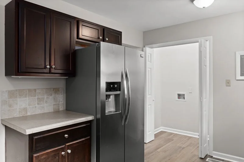 4914 Elmwood Street-11.jpg
