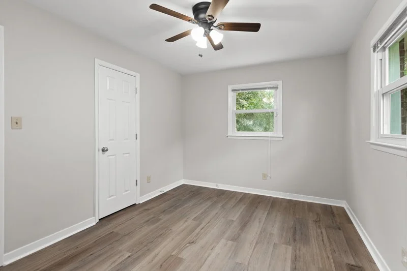 4914 Elmwood Street-22.jpg