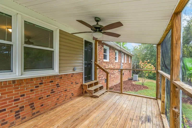 4914 Elmwood Street-26.jpg