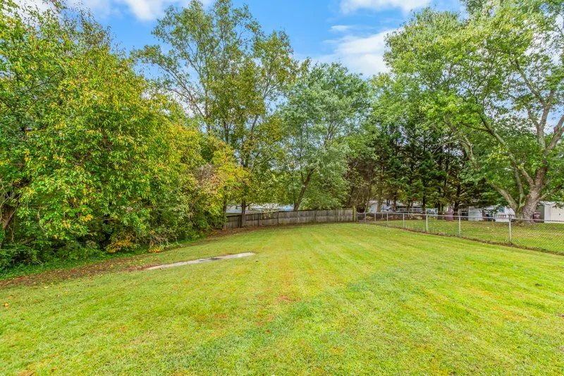 4914 Elmwood Street-32.jpg