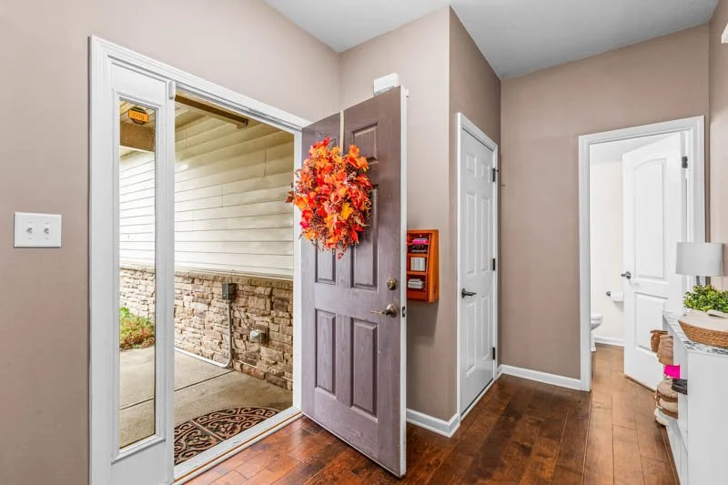 2645 Chari Park Lane-5.jpg