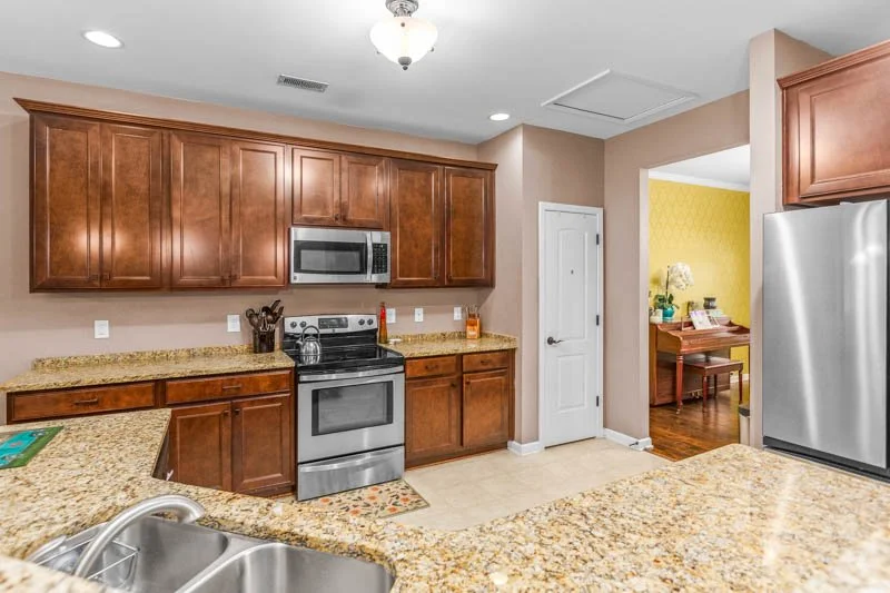 2645 Chari Park Lane-11.jpg