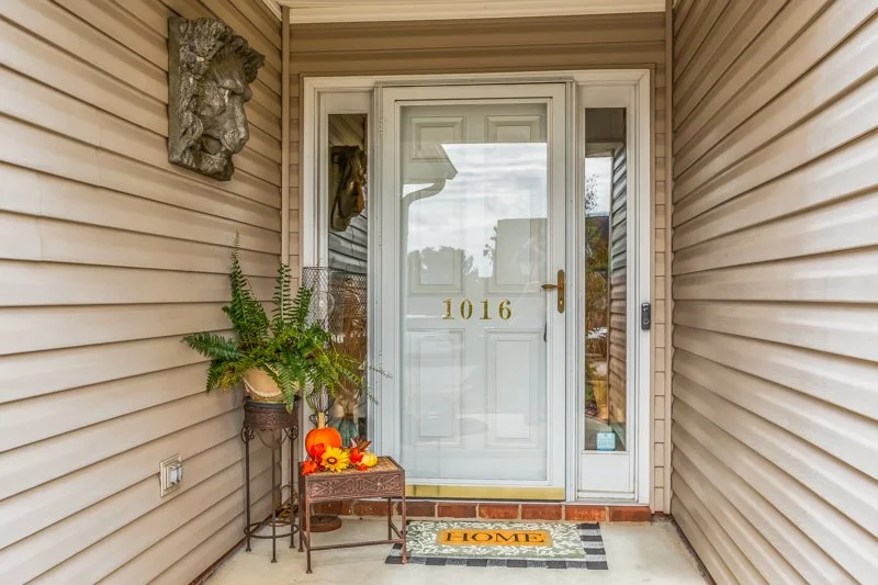 1016 Tesh Court-3.jpg