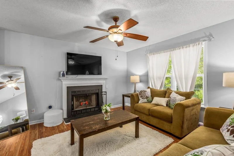 250 Braeburn Drive-7.jpg