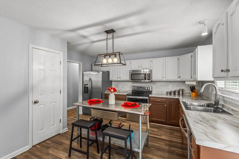 250 Braeburn Drive-10.jpg