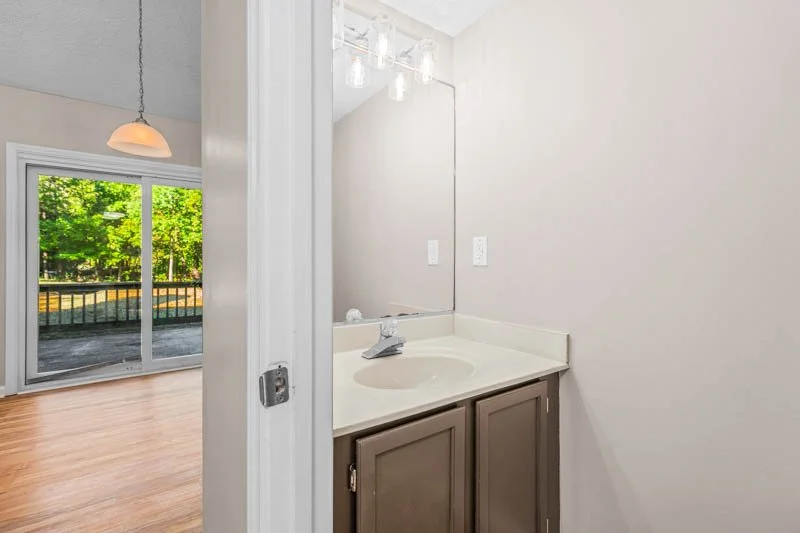 1403 Aurora Way-17.jpg