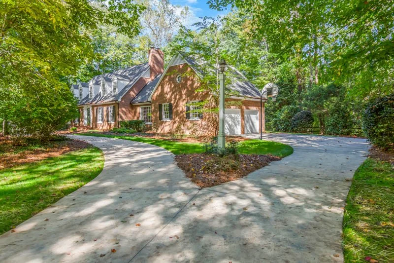 825 Buttonwood Drive-5.jpg
