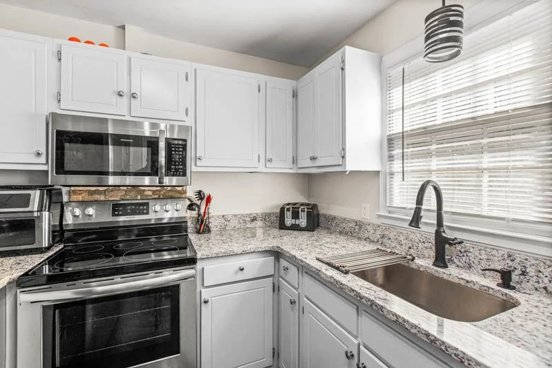 144 Charlestowne Circle-4.jpg