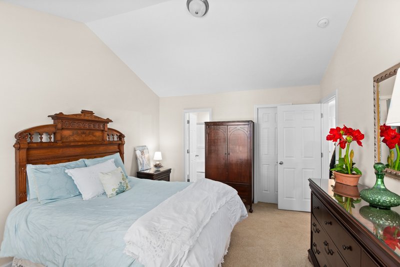 93 Geoffrey Way-27.jpg