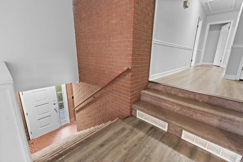 207 Bremen Drive-6.jpg