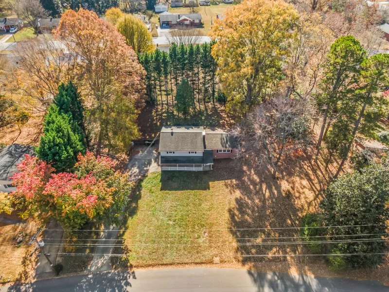 207 Bremen Drive-37.jpg