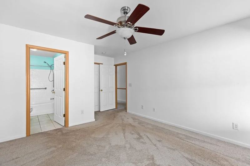 3932 Creekside Court-17.jpg