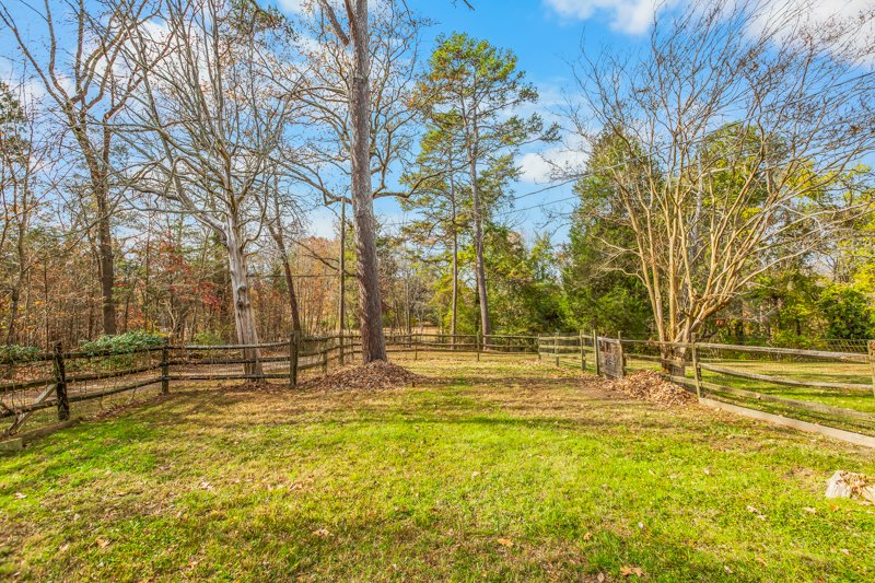 214 Upward Way-8.jpg