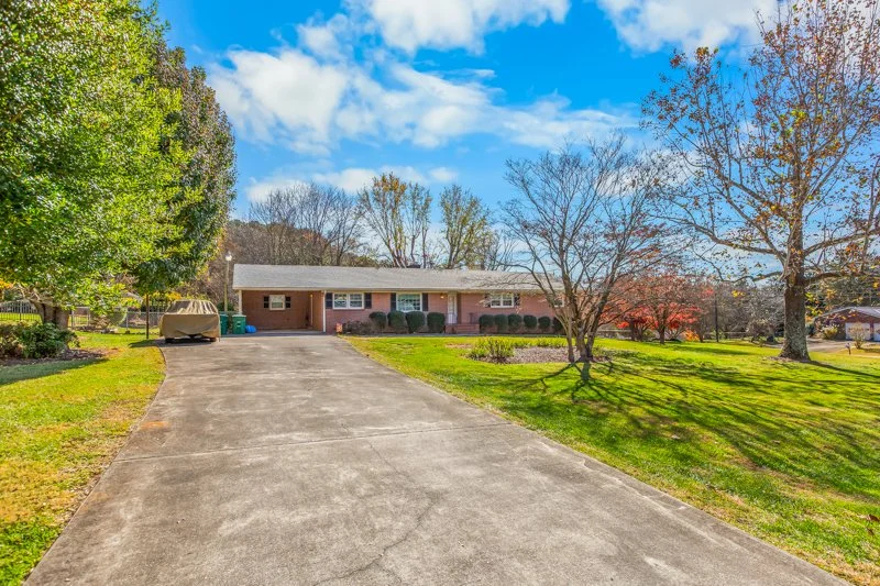 6595 Rollingwood Drive-1.jpg