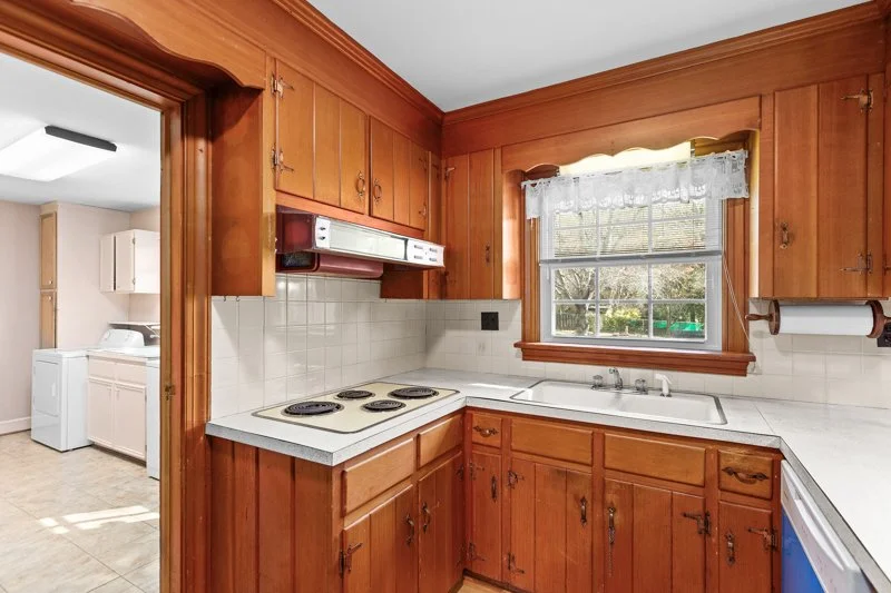 6595 Rollingwood Drive-16.jpg