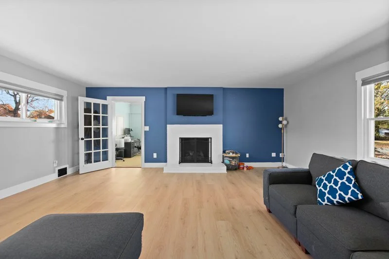 3915 Avera Avenue-9.jpg