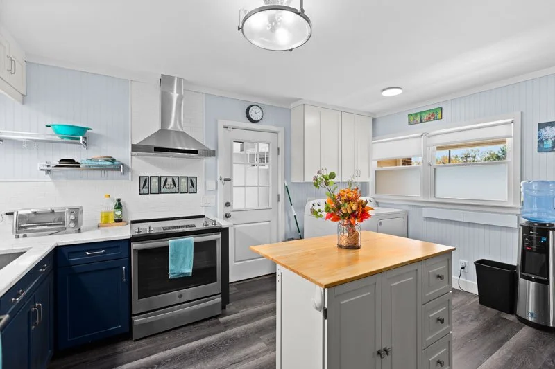 3915 Avera Avenue-18.jpg