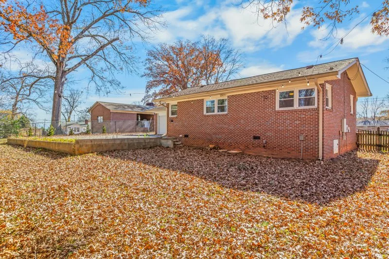 3915 Avera Avenue-28.jpg