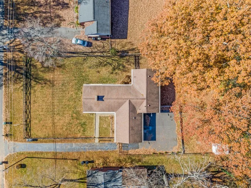 3915 Avera Avenue-36.jpg