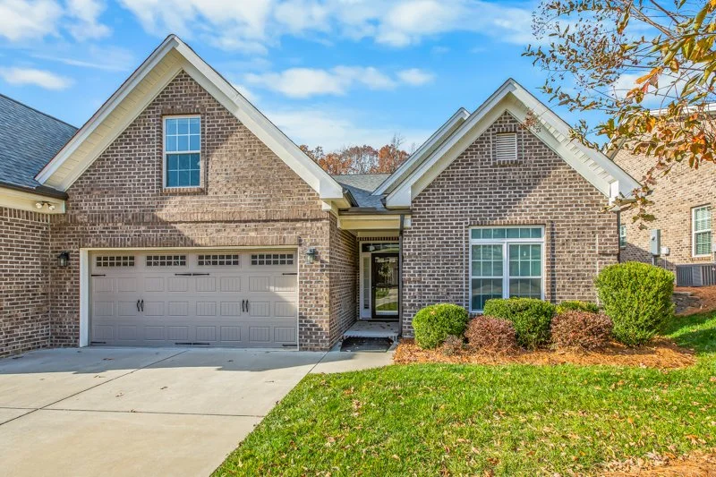 1304 Suzanne Lane-3.jpg