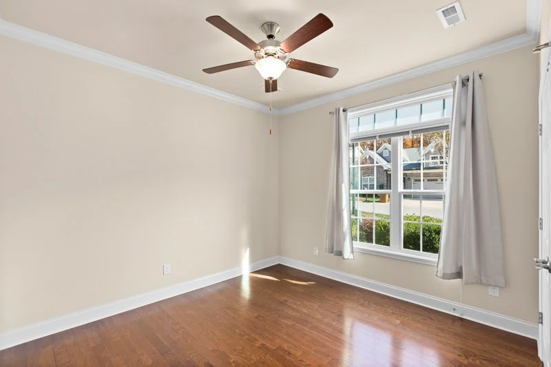 1304 Suzanne Lane-20.jpg