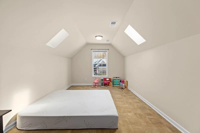 1304 Suzanne Lane-24.jpg