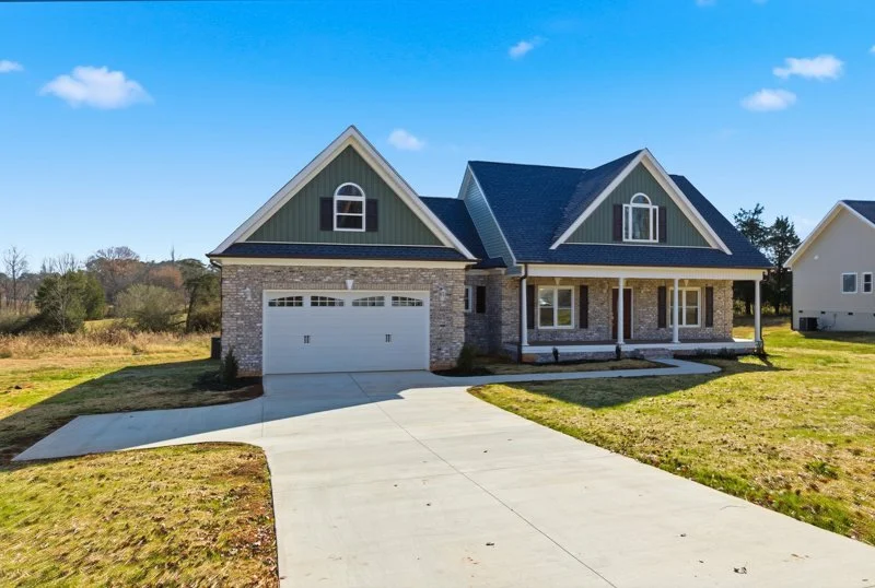 1622 Country Club Road-2.jpg