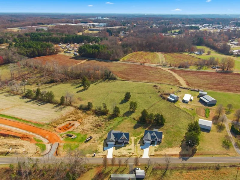 1622 Country Club Road-1.jpg