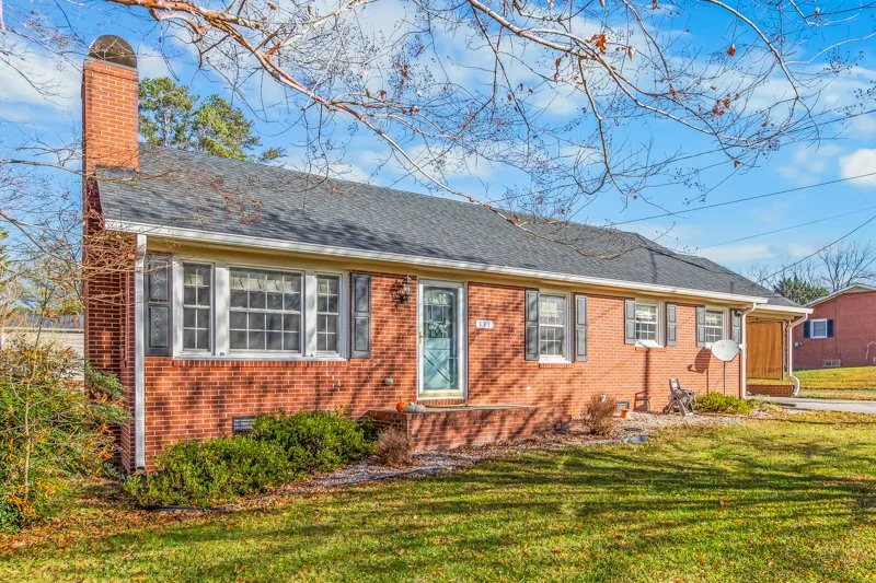 131 Hilda Drive-3.jpg