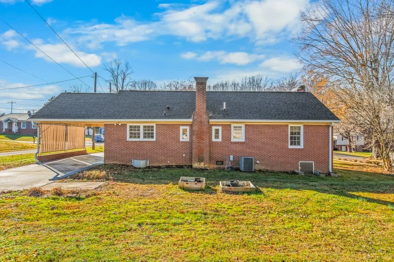 131 Hilda Drive-31.jpg