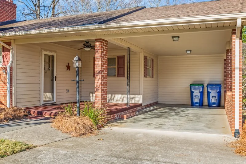 405 Academy Street-6.jpg