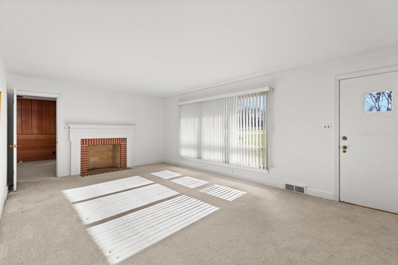 405 Academy Street-9.jpg