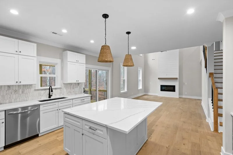 447 Wentworth Drive-14.jpg