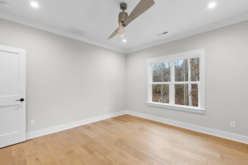 447 Wentworth Drive-25.jpg