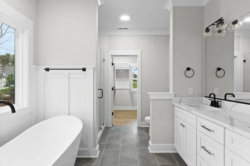 447 Wentworth Drive-27.jpg