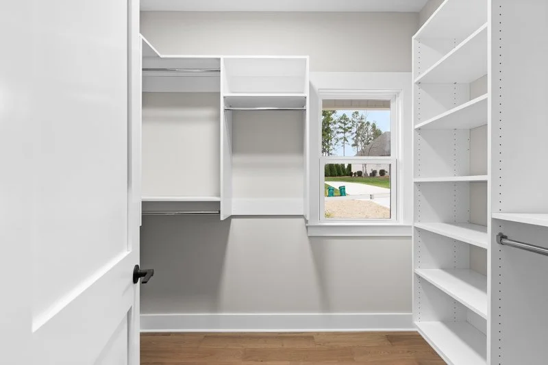 447 Wentworth Drive-32.jpg