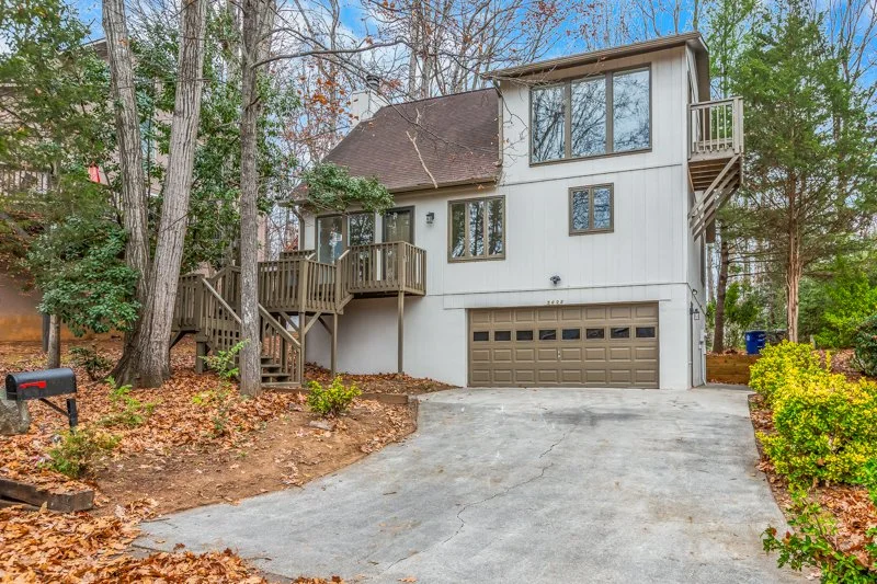 2625 Merry Oaks Court-2.jpg