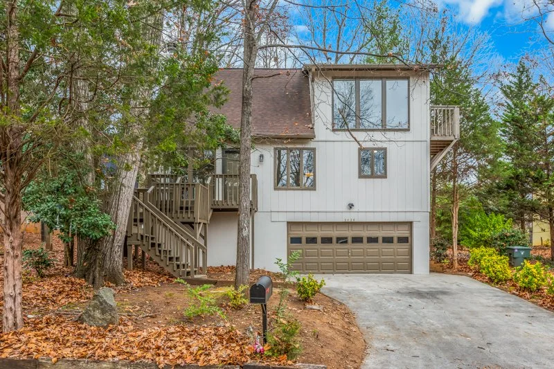 2625 Merry Oaks Court-3.jpg