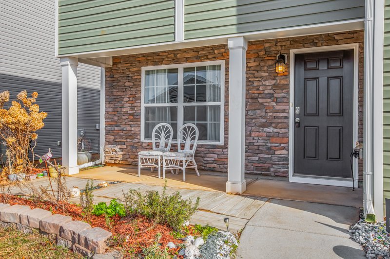 6729 Capstone Court-4.jpg