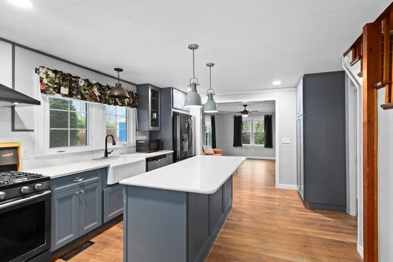 3815 Shattalon Drive-10.jpg