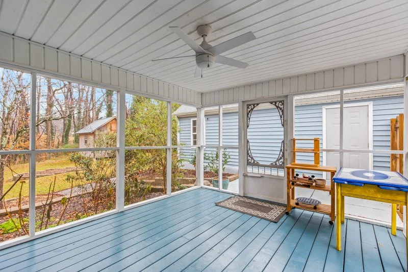 3815 Shattalon Drive-28.jpg